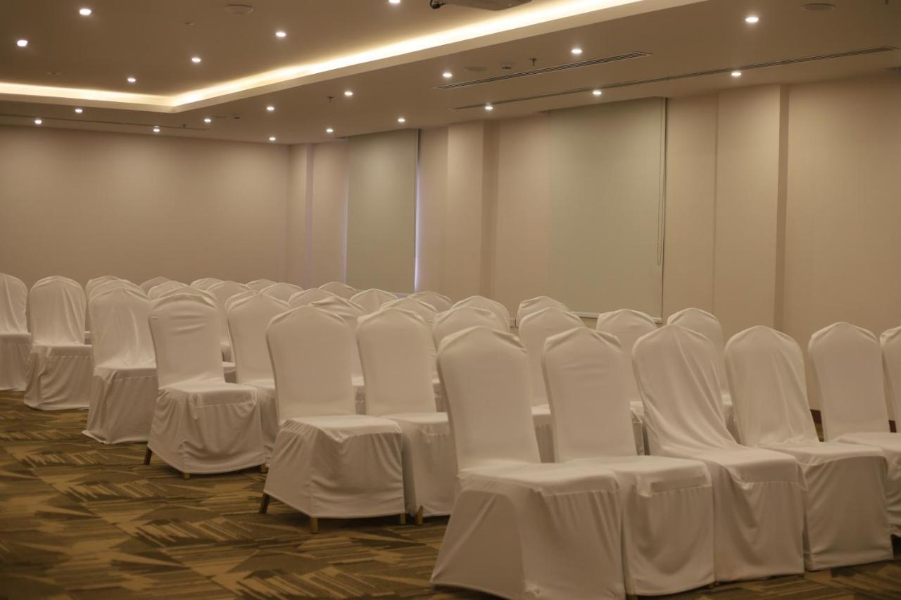 เบสต์ เวสเทิร์น พลัส บูไรดะฮ์ Hotel บูเรดาห์ ภายนอก รูปภาพ